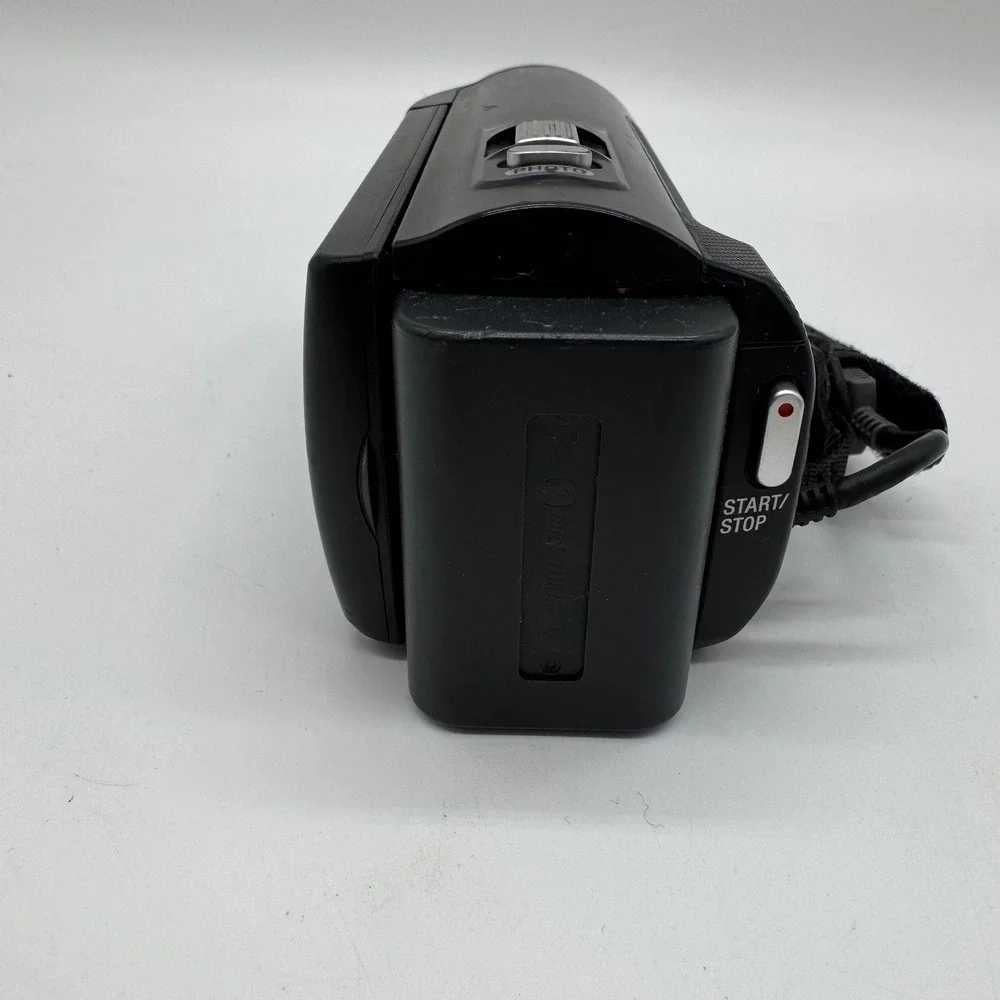 Sony Handycam HDR-CX230 HD Camcorder‎ Black Carl Zeiss 32x Zoom FOR PARTS